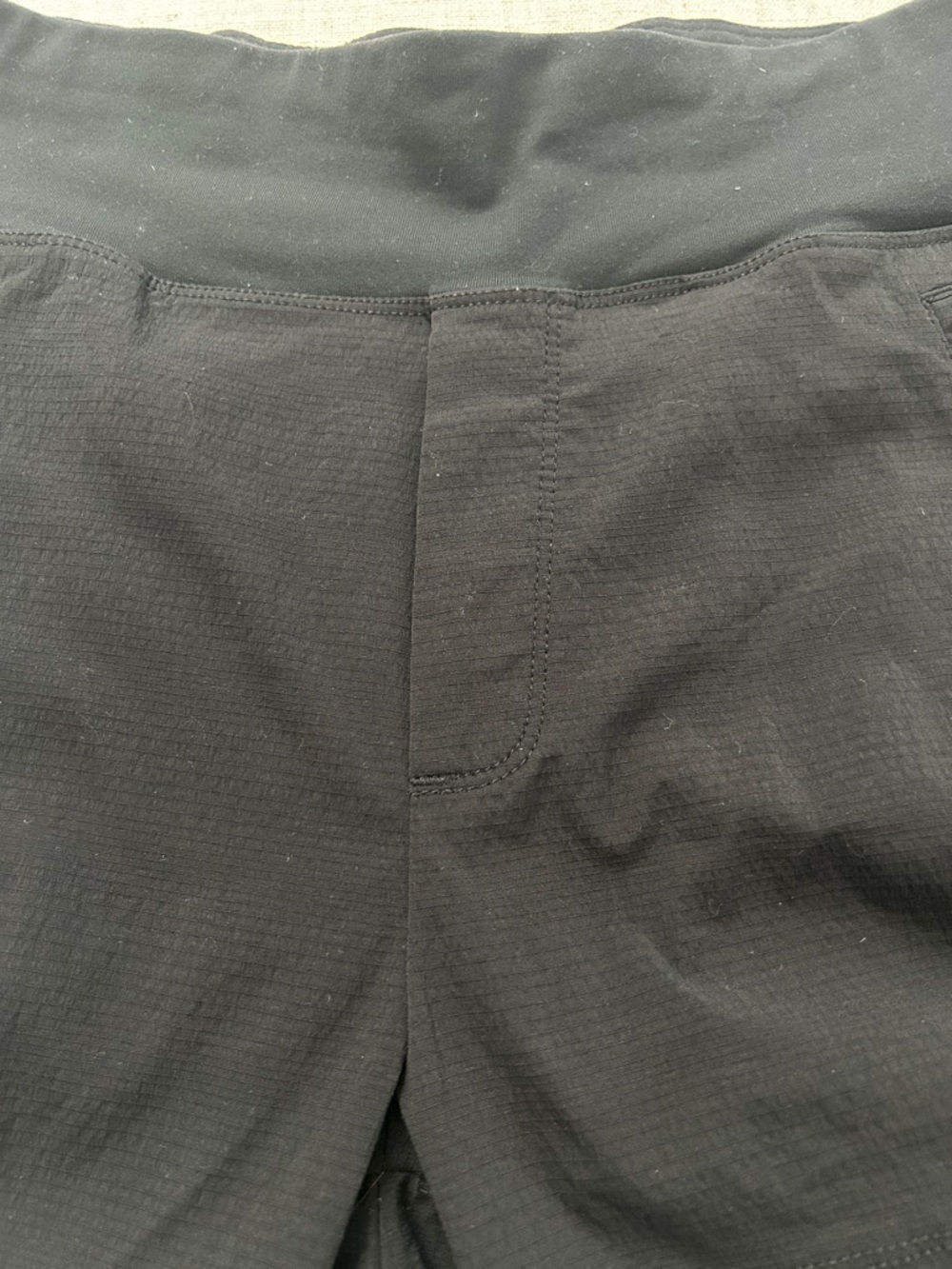 Athleta Trekkie North Shorts Women's 10 Black Ripstop Athletic Leisure - Picture 9 of 10